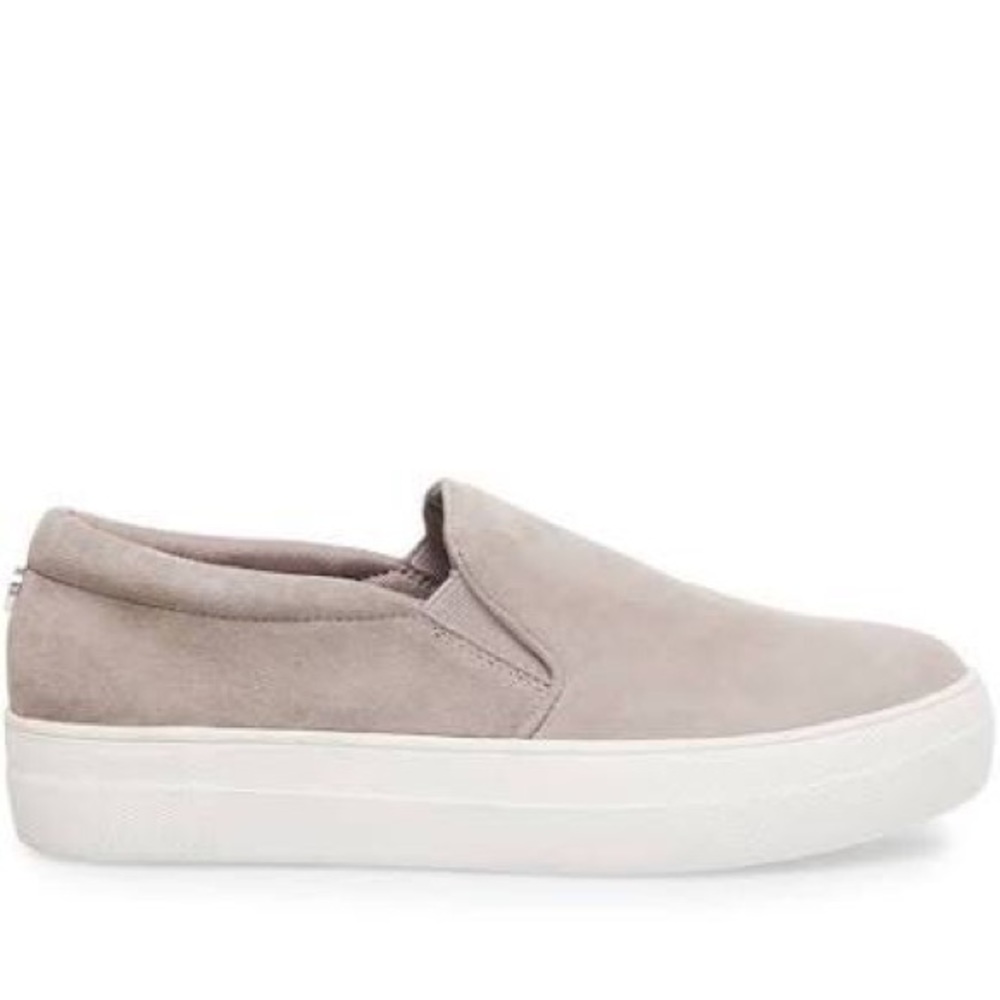 Steve Madden Gills sneaker - Gray suede - Women’s size 11